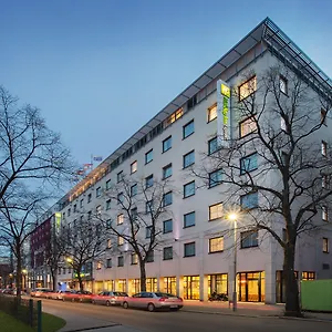 Express Centre By Ihg מלון