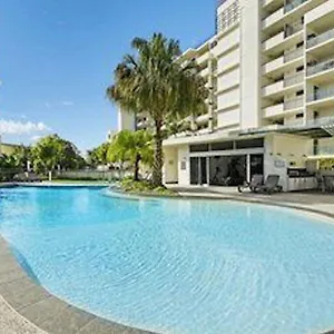 Horton 4*, Maroochydore Australia